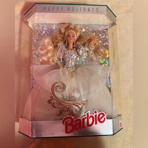 Barbie VINTAGE 1992 Happy Holiday Doll Mattel NIB Blonde Hair NRFB Silver Dress